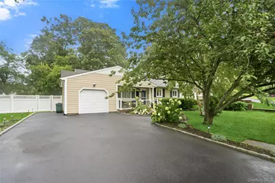 333 Ontario Street, Ronkonkoma, NY 11779 - Photo 3