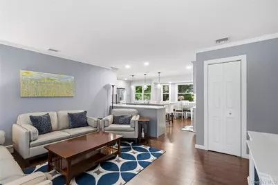 333 Ontario Street, Ronkonkoma, NY 11779 - Photo 7