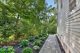 111 Altamont Ave, Sea Cliff, NY 11579 - Photo 5
