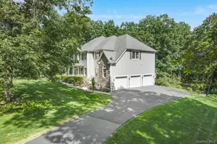 127 Shagbark Ln, Hopewell Junction, NY 12533 - Photo 35