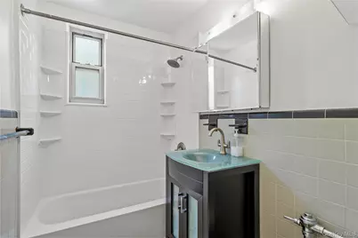 67-25 Clyde Street #2G, Forest Hills, NY 11375 - Photo 11