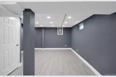 2565 Westervelt Avenue, Bronx, NY 10469 - Photo 17