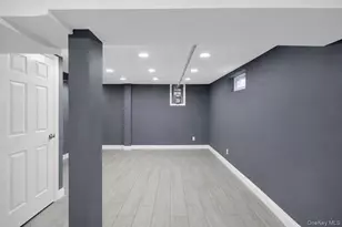 2565 Westervelt Ave, Bronx, NY 10469 - Photo 17