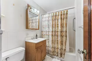46-27 Robinson St, Flushing, NY 11355 - Photo 21