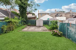 46-27 Robinson St, Flushing, NY 11355 - Photo 23