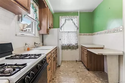 46-27 Robinson Street, Flushing, NY 11355 - Photo 13