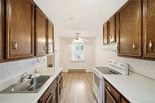 1006 Cabot Path, Saint James, NY 11780 - Photo 11