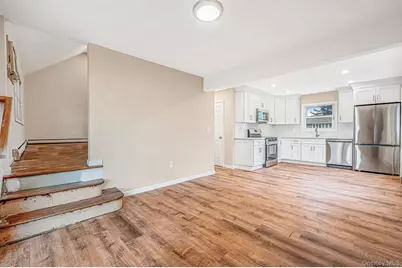 532 French Avenue, North Babylon, NY 11703 - Photo 11