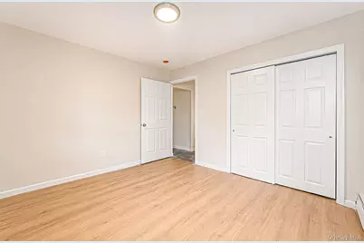 532 French Avenue, North Babylon, NY 11703 - Photo 7