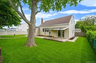 532 French Ave, North Babylon, NY 11703 - Photo 3