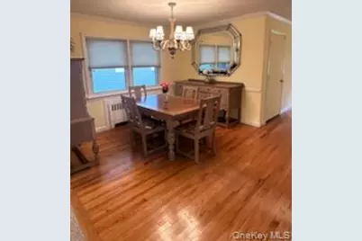 98 Wright Road, Rockville Centre, NY 11570 - Photo 5