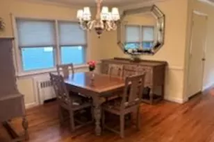 98 Wright Rd, Rockville Centre, NY 11570 - Photo 5