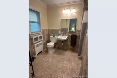 98 Wright Road, Rockville Centre, NY 11570 - Photo 11