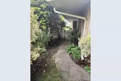 98 Wright Road, Rockville Centre, NY 11570 - Photo 21