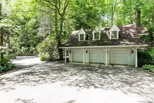 450 Oyster Bay Road, Locust Valley, NY 11560 - Photo 27