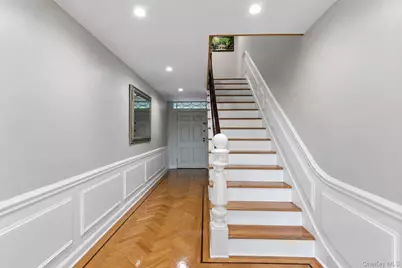 450 Oyster Bay Road, Locust Valley, NY 11560 - Photo 5