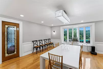 450 Oyster Bay Road, Locust Valley, NY 11560 - Photo 7