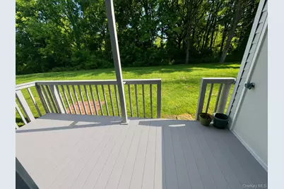 2 Locust Court #B, Fishkill, NY 12524 - Photo 9