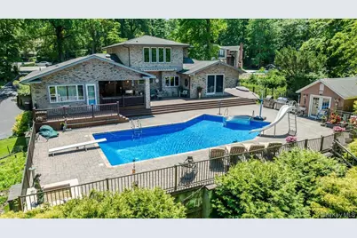 5 Jacquelyn Court, Dix Hills, NY 11746 - Photo 49