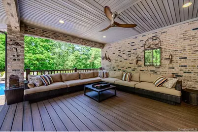 5 Jacquelyn Court, Dix Hills, NY 11746 - Photo 43