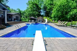 5 Jacquelyn Ct, Dix Hills, NY 11746 - Photo 41