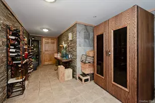 5 Jacquelyn Ct, Dix Hills, NY 11746 - Photo 37