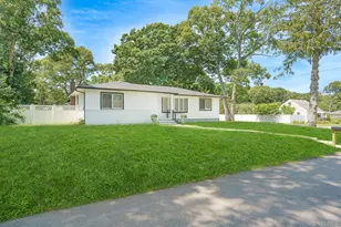 48 Joan Ave, Centereach, NY 11720 - Photo 3