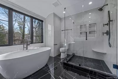 22 Old Field Lane, Great Neck, NY 11020 - Photo 19