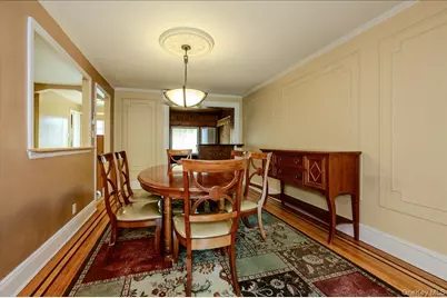 390 Cochran Place, Valley Stream, NY 11581 - Photo 15