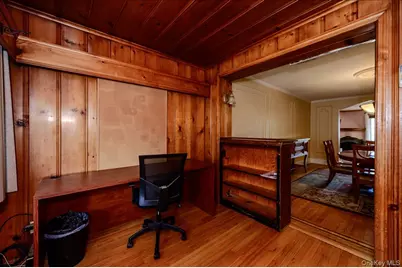 390 Cochran Place, Valley Stream, NY 11581 - Photo 17