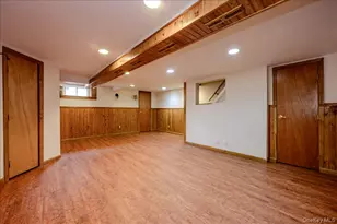 390 Cochran Pl, Valley Stream, NY 11581 - Photo 25