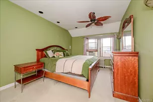 390 Cochran Pl, Valley Stream, NY 11581 - Photo 19