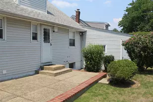 120 N Terrace Pl, Valley Stream, NY 11580 - Photo 11