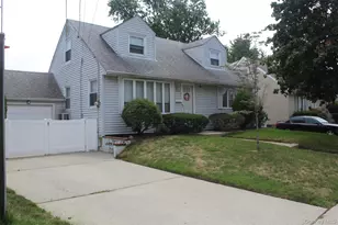 120 N Terrace Pl, Valley Stream, NY 11580 - Photo 3