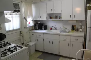 120 N Terrace Pl, Valley Stream, NY 11580 - Photo 21