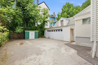 320 Highland Avenue, Mount Vernon, NY 10553 - Photo 3