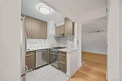 220 Manhattan Avenue #2N, New York, NY 10025 - Photo 7