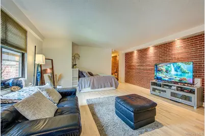 161 Pearsall Drive #3F, Mount Vernon, NY 10552 - Photo 1