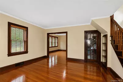 147-27 20th Avenue, Whitestone, NY 11357 - Photo 9