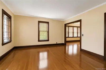 147-27 20th Avenue, Whitestone, NY 11357 - Photo 7