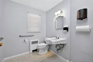 2070 Central Park Ave, Yonkers, NY 10710 - Photo 11