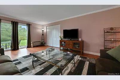 26 Kenneth Stuart #A, Mohegan Lake, NY 10547 - Photo 9
