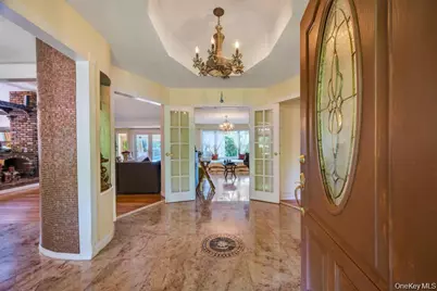 28 Penn Drive, Dix Hills, NY 11746 - Photo 3