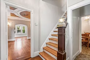 102-02 Ascan Ave, Forest Hills, NY 11375 - Photo 3