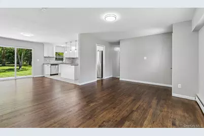 957 Bellmore Avenue, Central Islip, NY 11722 - Photo 7