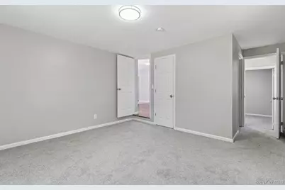 957 Bellmore Avenue, Central Islip, NY 11722 - Photo 29