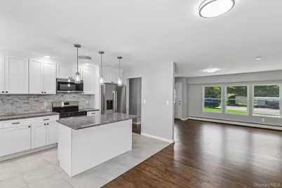 957 Bellmore Avenue, Central Islip, NY 11722 - Photo 9