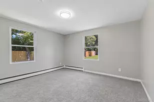 957 Bellmore Ave, Central Islip, NY 11722 - Photo 27