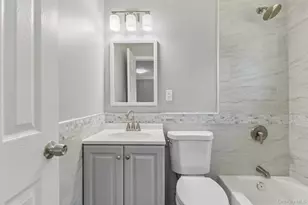 957 Bellmore Ave, Central Islip, NY 11722 - Photo 19
