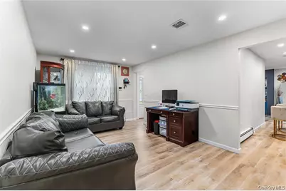 18 Valley Drive, Nanuet, NY 10954 - Photo 13